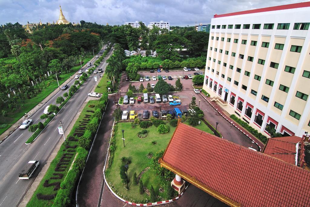 Hotel Summit Parkview Yangon Exterior foto